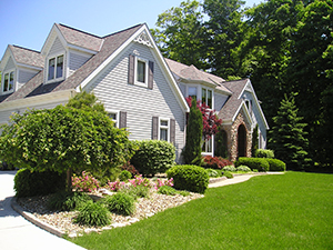 Landscapers and Lawncare Services in Iowa City, IA